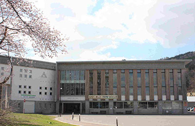小国小学校
