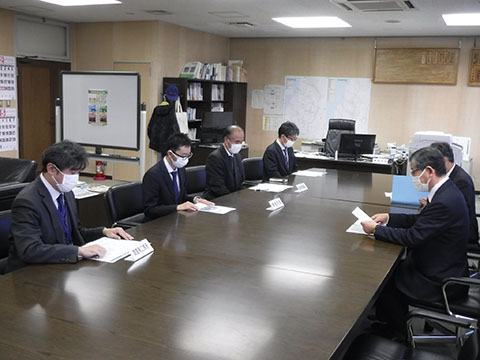 山形河川国道事務所での要望活動状況の写真