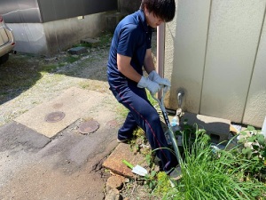 ゲストハウスを掃除している写真