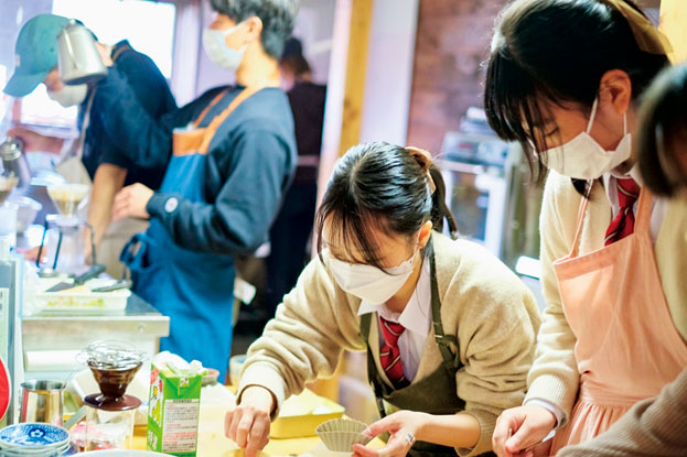 高校生一日限定カフェの様子2