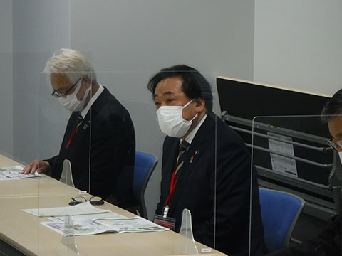 東北地方整備局での要望活動状況　内谷重治長井市長の写真
