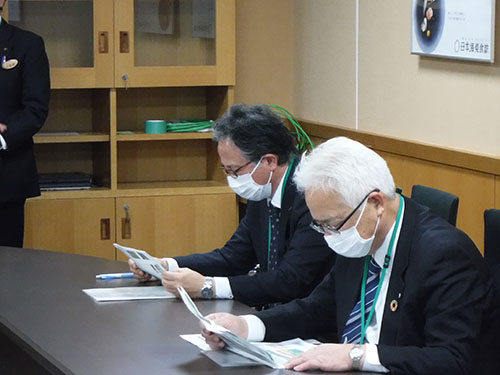 北陸地方整備局での要望活動状況　齋藤環樹長井市副市長（市長代理）の写真