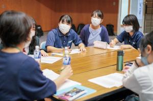小国町役場職員と語る会の様子1
