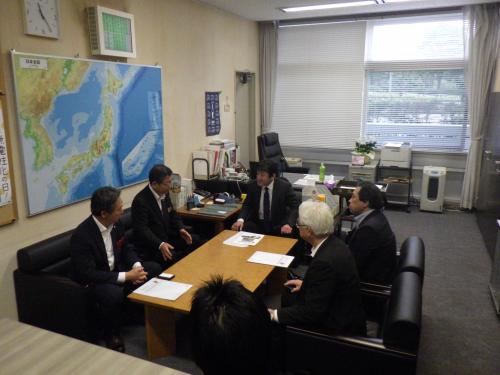 丹羽克彦 国土交通省道路局長との要望状況の様子